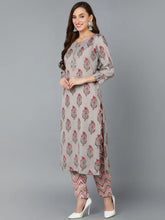 Women Cotton Blend Floral Printed Kurta-VKSKD1134B